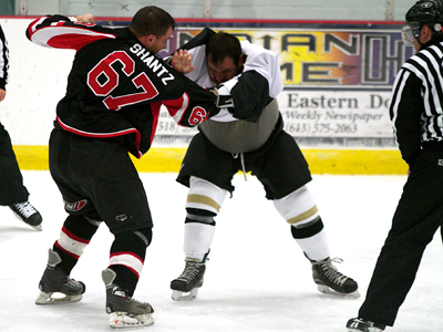 Akwesasne Warriors pound the Danville Dashers
