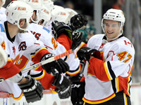 Sven Baertschi shines in Flames victory over Minnesota