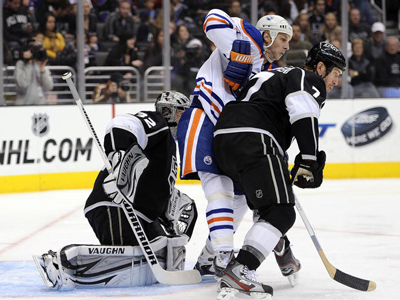 Kings Jonathan Quick earns tenth shutout in win over Oilers