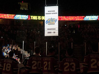 Lowe steals the show, as Oil Kings take Kootenay in WHL opener