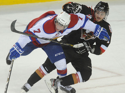 Samuelsson lifts Oil Kings past Hitmen