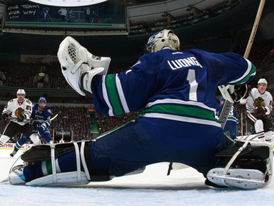 Canucks Luongo will silence critics in 2013-14