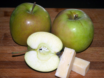 Apple - so - lutley!  Great apple picking in Windsor-Essex, Ontario, Quebec