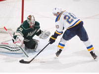 Tarasenko helps Blues in win against Wild