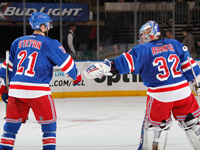 Raanta solid for Rangers again in win against Flames