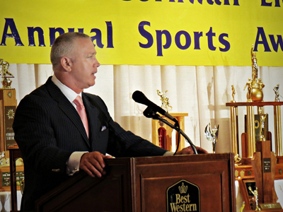 Matt Dunigan scores a touchdown at the Cornwall Lions Club Annual Sports Award Dinner