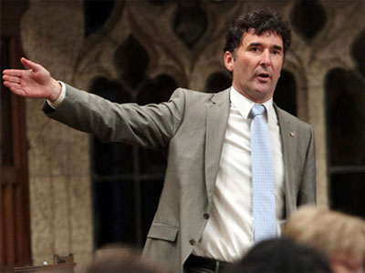 NDP MP Paul Dewar visits Cornwall supporters