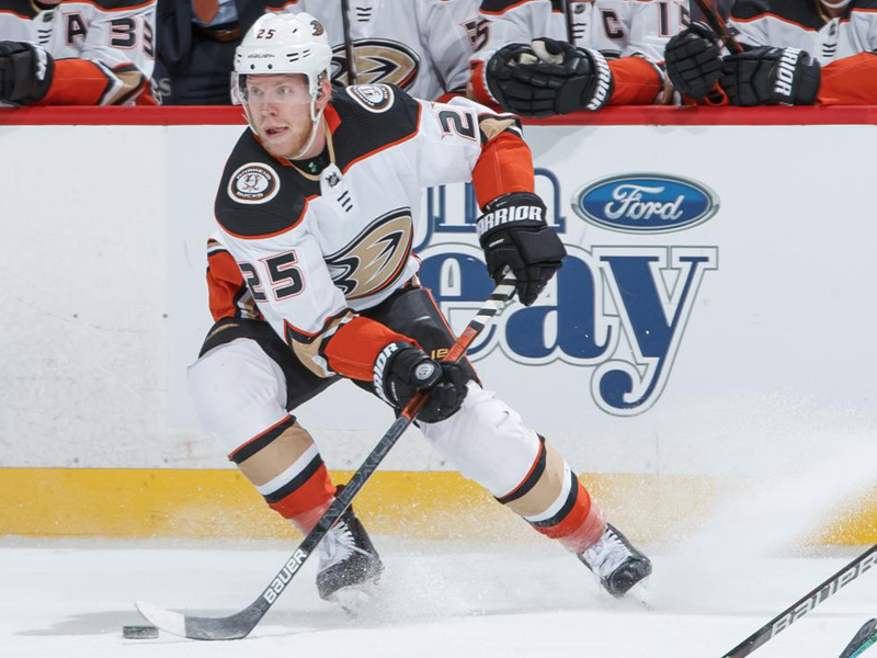 Kase traded to Bruins by Ducks for Backes, prospect, first-round pick