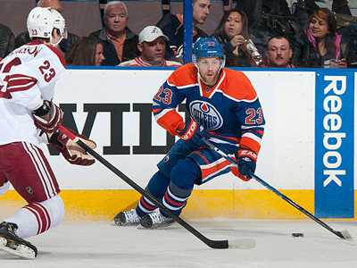 Why did the Oilers decide to bring Linus Omark back?