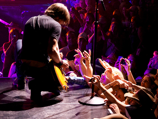 Keith Urban, Get Closer tour hits Scotiabank Place